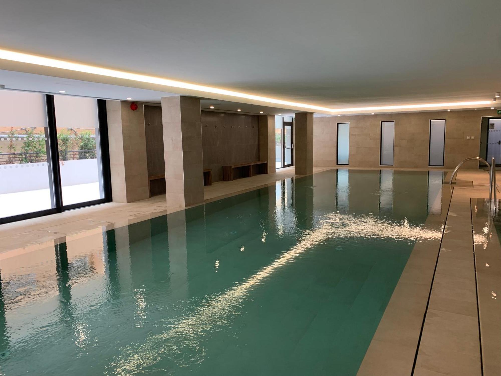 Brand New Luxury 1 Bed 2 Bath Apartment - Spa & Pool Gibraltar Exterior photo